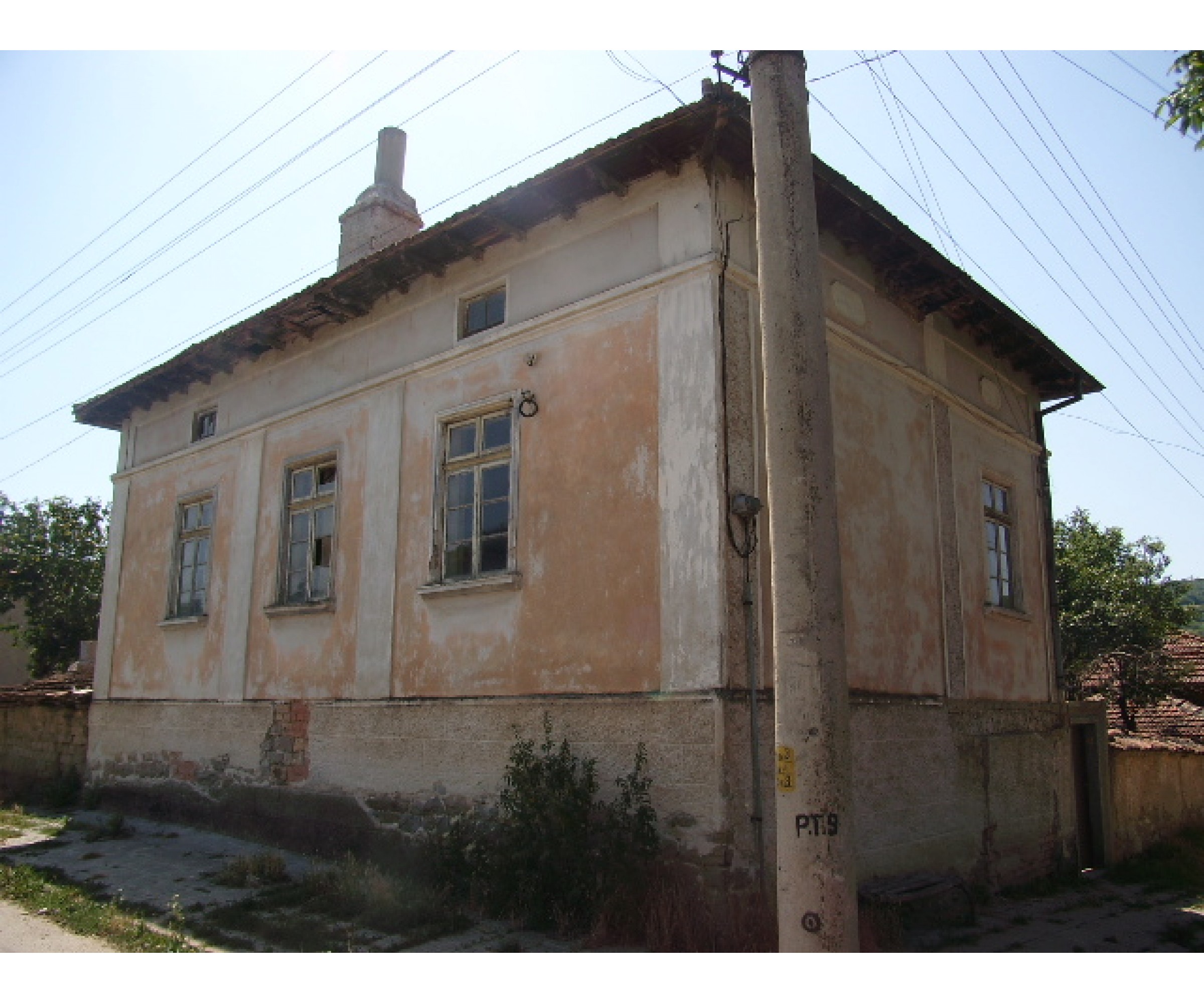 Two-storey house in the village of Byala reka