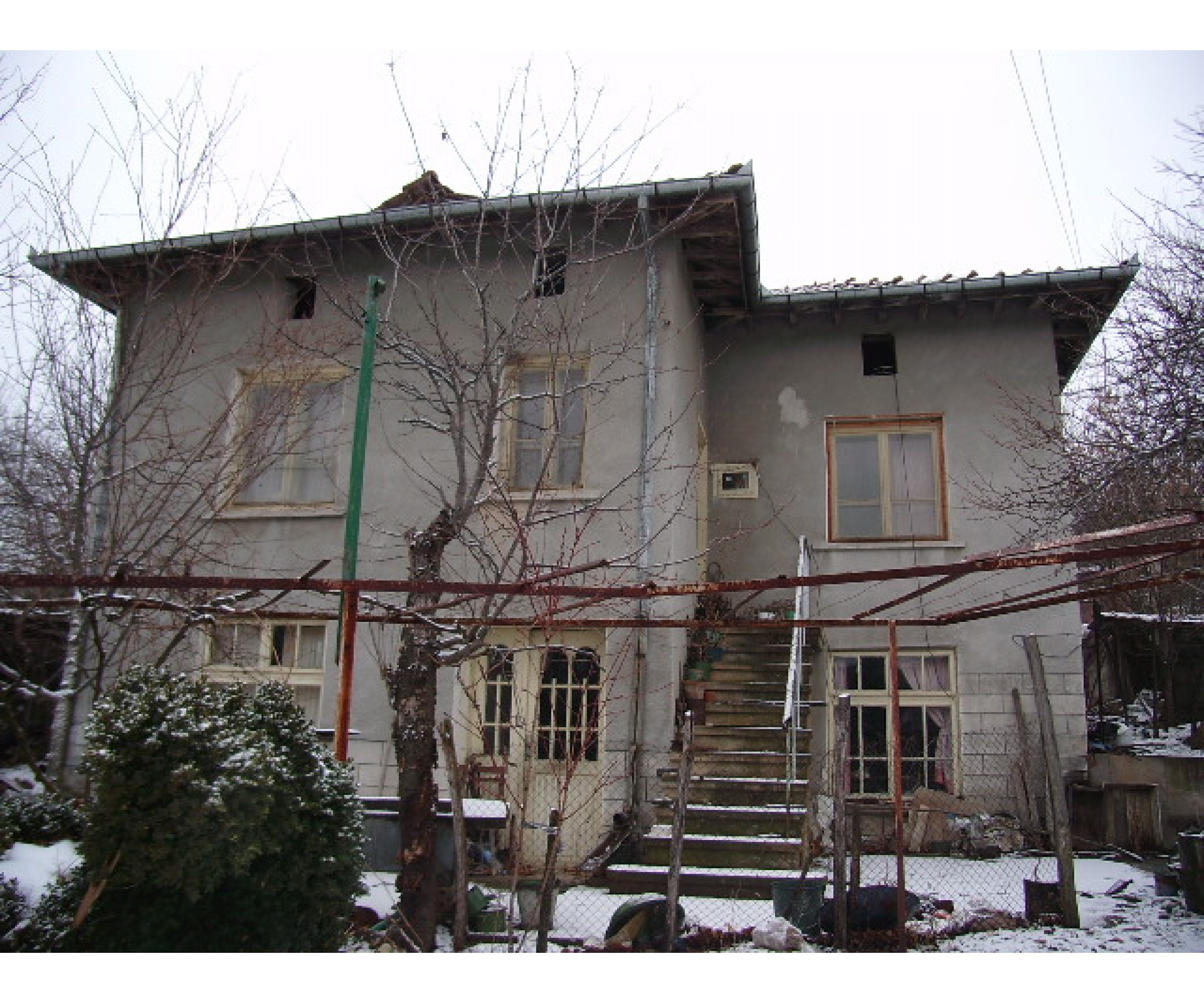 Two-storey house in the village of Tepava