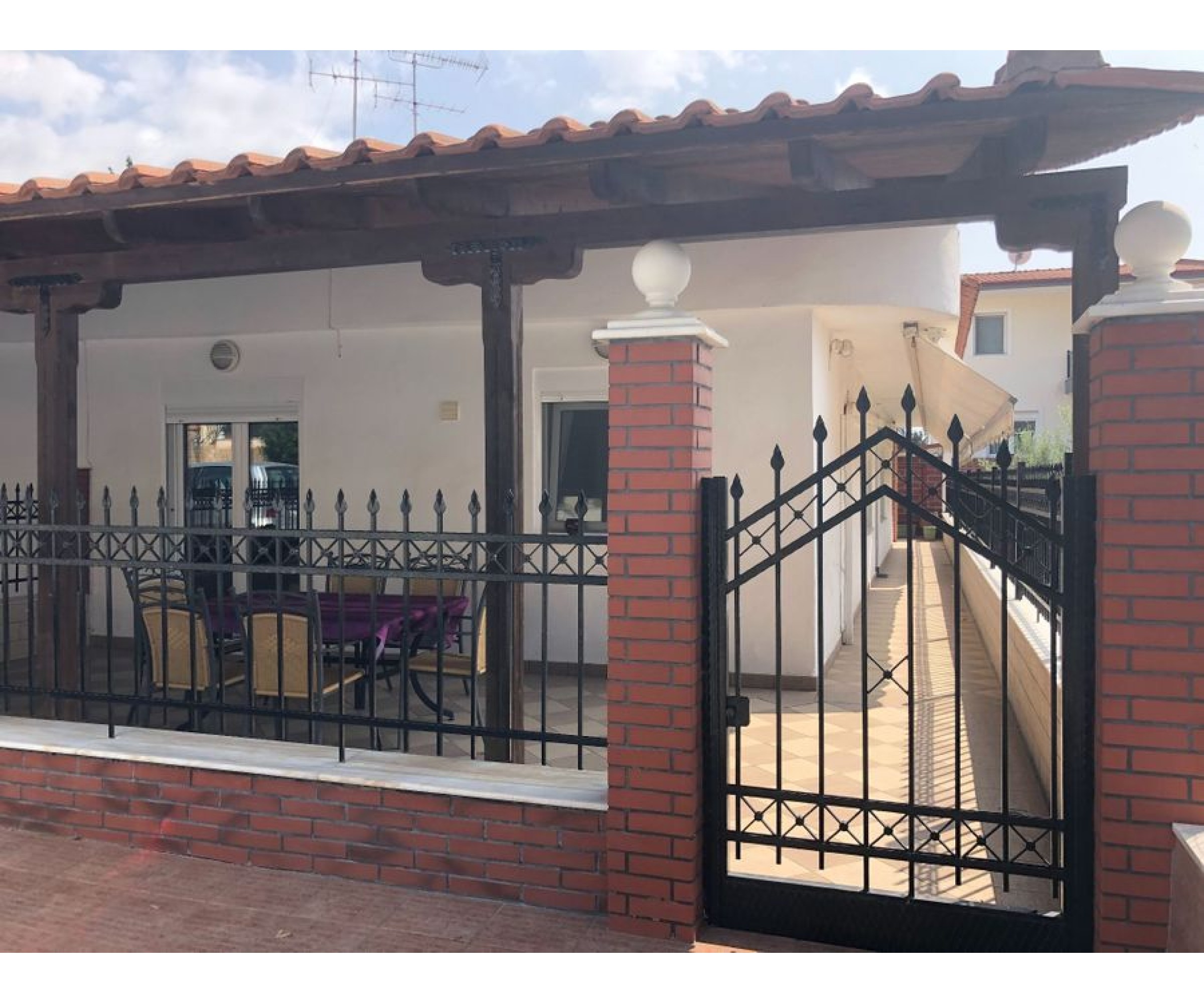 Detached House for sale in Nea Iraklia